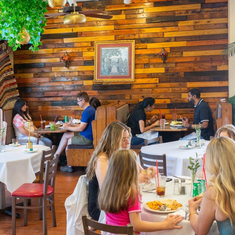Easy Dine-In for Families and Groups