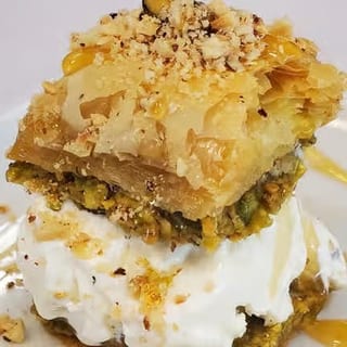 Baklava Ice - Cream Sandwich Pistachio